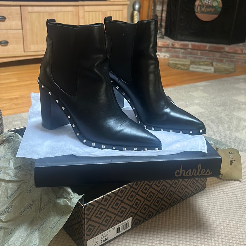 Charles & David Dodger Boot - image 1